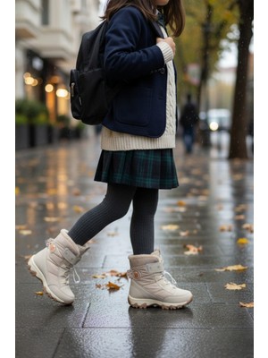 Muggo Tigger Içi Kürklü Bağcıklı ve Cırtlı Kız Çocuk Bot