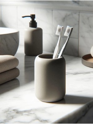 Şık Yuvarlak Diş Fırçası Tutucu, Beyaz Renkli, Pratik ve Estetik Tasarım