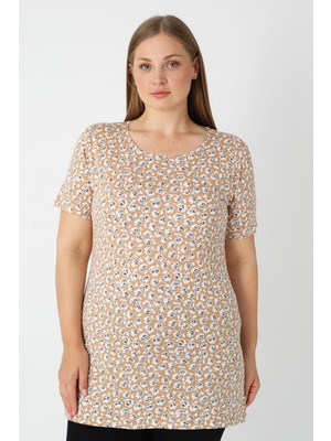 Haki Desenli Kısa Kollu Kadın Büyük Beden Pamuklu T-Shirt
