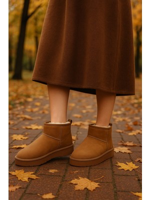 Kalın Tabanlı Içi Kürklü Kadın Bot