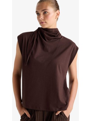 DeFacto %100 Pamuk Slim Fit Dar Kesim Yarım Balıkçı Yaka Bluz G1491AX25AU
