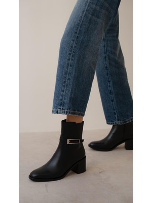 Sutalo Siyah Hakiki Deri  Bot