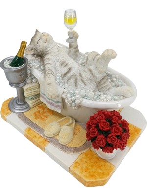 Veronese Banyo Sefası Yapan Beyaz Kedi Koleksiyonluk Biblo | Kedi Hediyeleri | Dekoratif Kedi Objesi