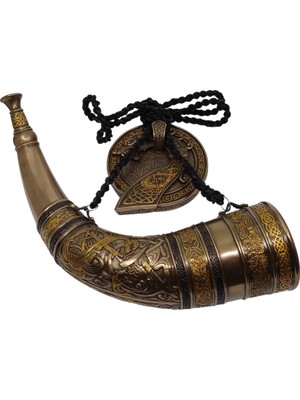 Sigurd ve Fafnir Figürlü Boynuz Şeklinde Dekoratif Duvar Askılı Viking Kornası