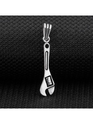 Anahtar Tasarımlı Deri Ipli 925 Ayar Gümüş Erkek Kolye Ucu