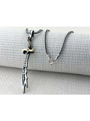 Kalp Atışlı Zulfikar Yazılı Tasarım 925 Ayar Gümüşerkek Kolyesi