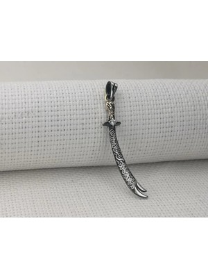 La Fetta Illa Ali La Seyfe Illa Zülfikar Yazılı Beyaz Taşlı 925 Ayar Gümüş Erkek Kolye