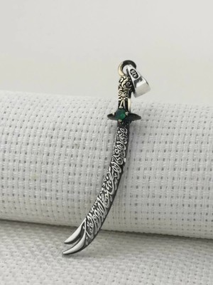 Yeşil Taşlı La Fetta Illa Ali La Seyfe Illa Zülfikar Yazılı  925 Ayar Gümüş Erkek Kolye Ucu