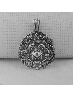 Yeleli Aslan  925 Ayar Gümüş Erkek Kolye Ucu