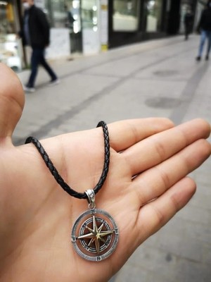 Pusula Özel Tasarım Deri İPLI925 Ayar Gümüş Erkek Kolye