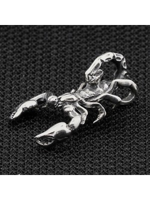 Akrep Tasarımlı 925 Ayar Gümüş Erkek Kolye Ucu