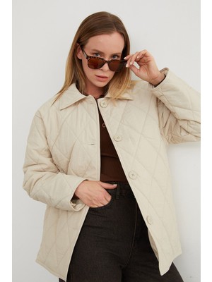 FullaModa Baklava Desenli Oversize Düğmeli Mont Kadın Bej Renk Uzun Kol Günlük Stil XL Beden