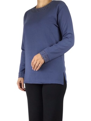 Kadın Yaka ve Kolağzı Taş Işlemeli Mevsimlik Bluz