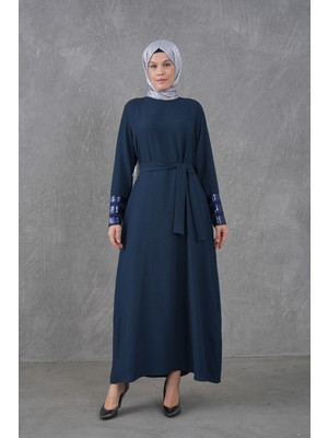 Manşeti Aksesuarlı Günlük Elbise