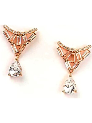 Pırlanta Işıltısında baget kesim zirkon taşlı şık gümüş küpe