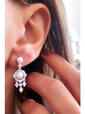 Pırlanta Işıltısında Zirkon Taşlı 925ayar Gümüş İncili Küpe