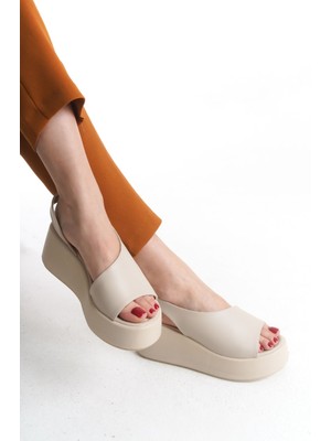 Limeo Kadın Yazlık Sandalet Ayakkabı Yüksek Dolgu Taban Düz Taban Tasarım ile Konforlu Kullanım