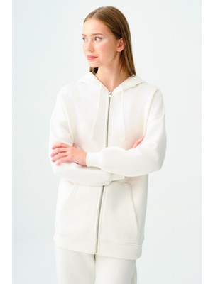 Loft Kadın Sweatshirt Uzun Kol Düz Desenli Ekstra Rahat Oversize Fit Beyaz Renk