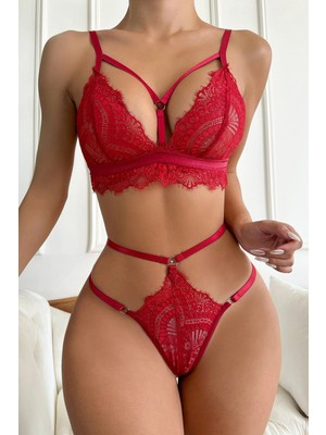 Kadın Kırmızı Cut-Out Büstiyerli Beli Çapraz Lastikli Külotlu Çamaşır Takımı