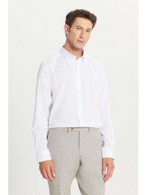 %100 Pamuklu Tailored Slim Fit Dar Kesim Gizli Düğmeli Yaka Armürlü Gömlek