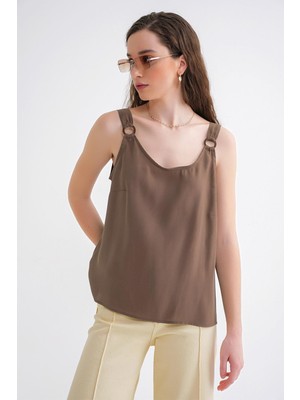 4666 Kadın Toka Detaylı Modal Bluz Moka