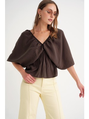 4703 Kadın V Yaka Lastikli Modal Bluz Kahve