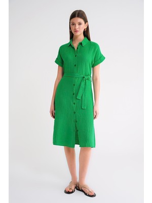 3972 Kadın Kemerli Kısa Kol Gömlek Yaka Midi Elbise Yeşil