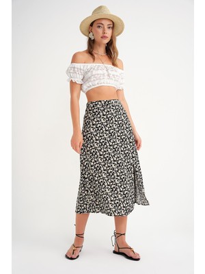 4696 Kadın Yırtmaç Detaylı Çiçek Desenli Midi Dokuma Etek Siyah
