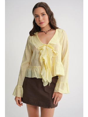 4727 Kadın Yakası Fırfırlı Kraşlı Bluz Sarı