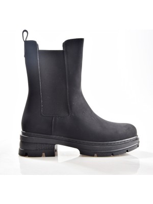 Ek 19 Kadın Lastikli Bot