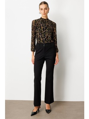 Ekol İspanyol Paça Cepsiz Pantolon