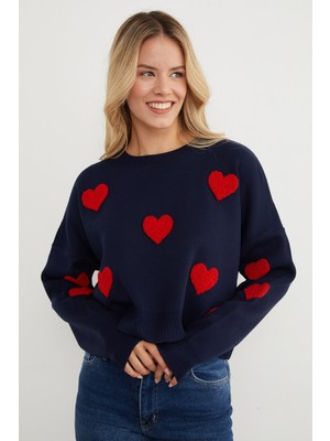 Kalp Nakışlı Crop Triko Kazak