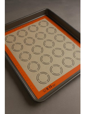 Bemy Çarşı Silikon Fırın Matı 30X40 cm Yapışmaz Hamur Pasta Pişirme Altlığı