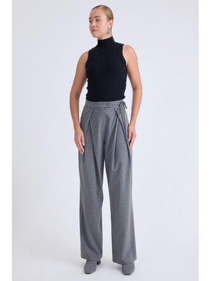 Beli Bağcıklı Geniş Paça Pantolon