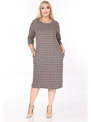 Çift Cepli Desenli Esnek Kışlık Büyük Beden Midi Elbise 44D-2709
