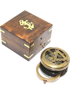 Kişiye Öze Ahşap Kutulu Pirinç Eskitme Büyüteçli Cep Pusulası  7 x 4 cm