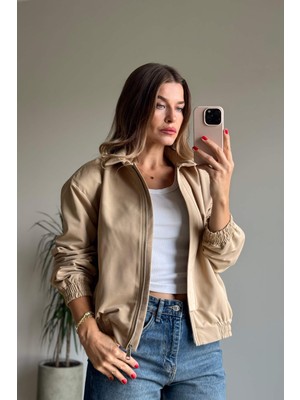 Bej Beli Lastikli Fermuarlı Astarlı Su Geçirmez Bomber Ceket