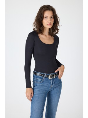 Siyah U Yaka Slim Fit Bluz 2434