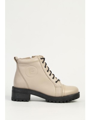 Krem Kadın Bot