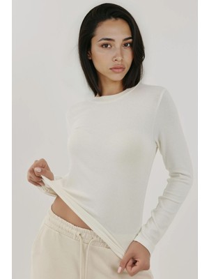 Hiccup Kadınlar Slim Fit Yuvarlak Yaka Uzun Kollu Üst Beyaz