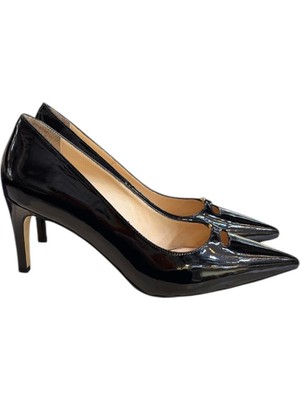 Siyah Rugan Hakiki Deri Toka Detay Topuklu Ayakkabı