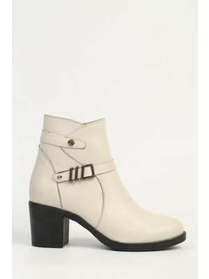 Krem Kadın Bot