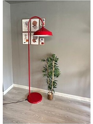 Bamyum Kırmızı Metal Lambader Dekoratif Oturma Odası Çalışma Odası İçin Modern Tasarım