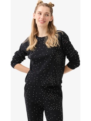 Kadın Siyah Kalp Desenli Pijama Takımı – Yuvarlak Yaka & Paça Lastikli C5T4N915
