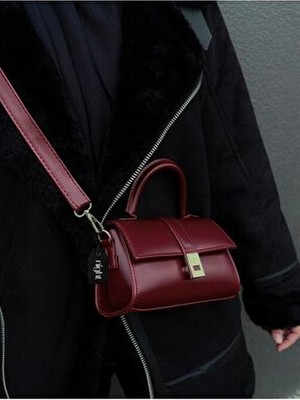 Night Paula Model Bordo Kadın El ve Omuz Çantası Suni Deri Düz Desenli Basic Koleksiyon