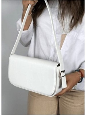 Bag & More Kadın Beyaz Kapaklı Baget Çanta