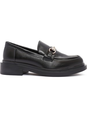 Kadın Siyah Tokalı Maskülen Loafer 25AFD400118