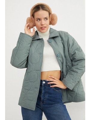 Su Yolu Desenli Oversize Düğmeli Mont