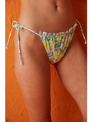 Çok Renkli Rosy Çiçek Desenli Fırfır Detaylı Bağlamalı Bikini Altı