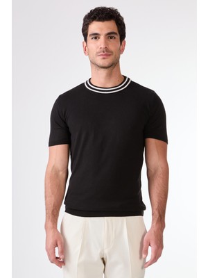 Siyah O Yaka Düz Renk Kısa Kollu Slim Fit Triko Tshirt